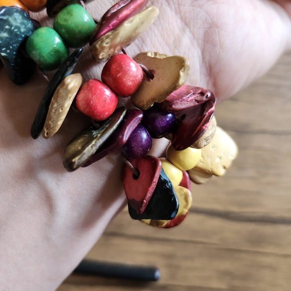Wooden Bead and Chip Bracelet - Picture 3 of 5